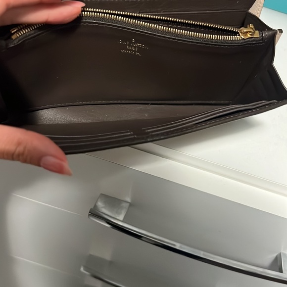 Authentic Used Louis Vuitton Capucines Wallet - selling as is - Picture 5 of 5